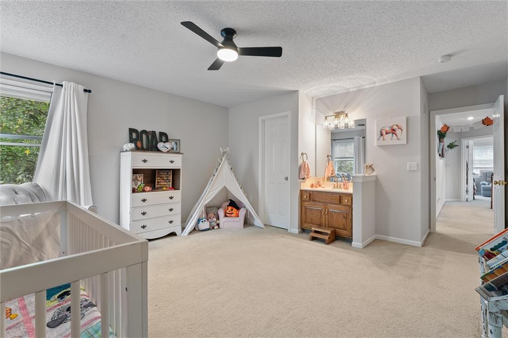 Homes for Sale in Liberty, MO 64068 | 1408  Telford Drive