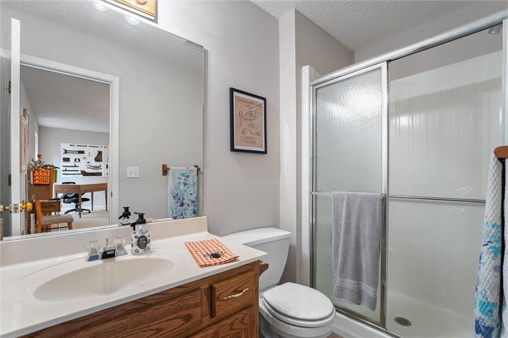 Homes for Sale in Liberty, MO 64068 | 1408  Telford Drive