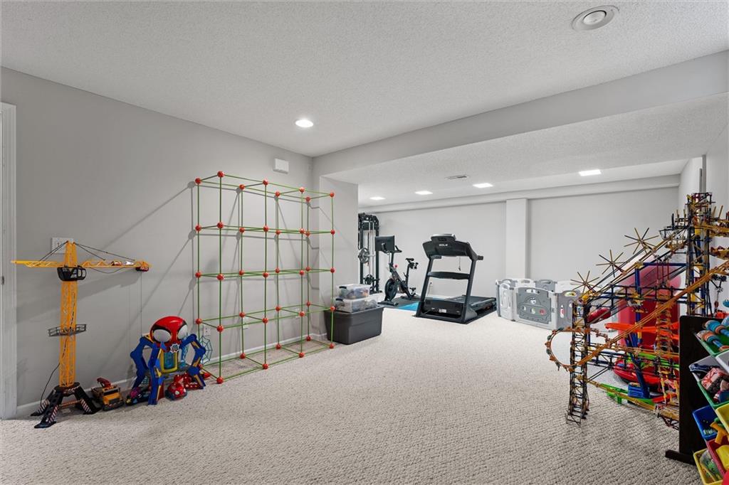 Homes for Sale in Liberty, MO 64068 | 1408  Telford Drive