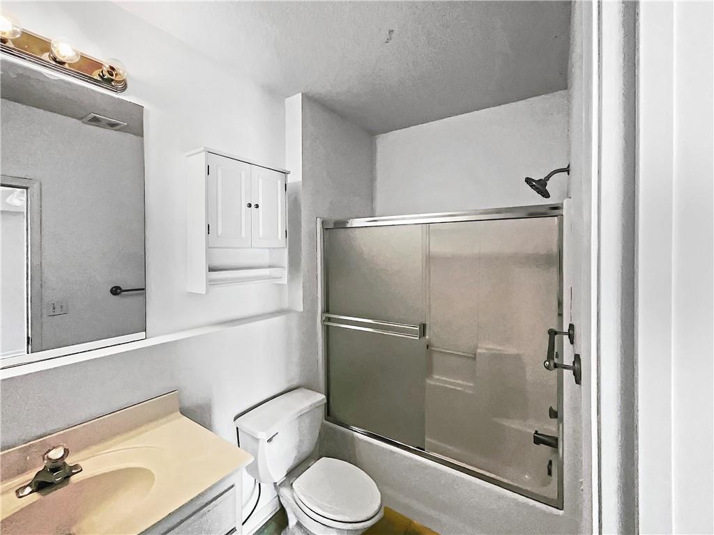 Homes for Sale in Kansas City, MO 64152 | 10105  River Hills Drive