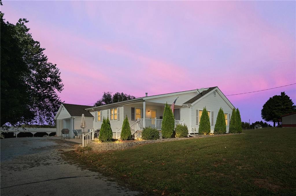 Homes for Sale in Dearborn, MO 64439 | 24110  HIGHWAY Y