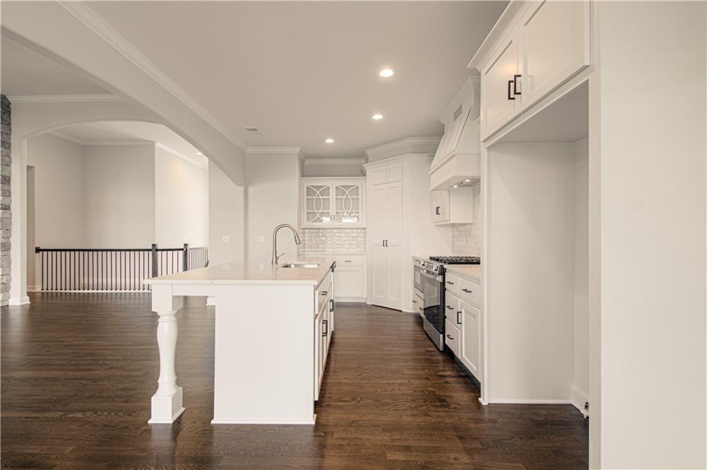 Homes for Sale in Kansas City, MO 64157 | 9808 N Laurel Avenue