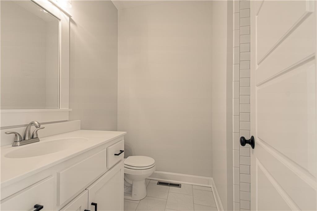 Homes for Sale in Kansas City, MO 64157 | 9808 N Laurel Avenue