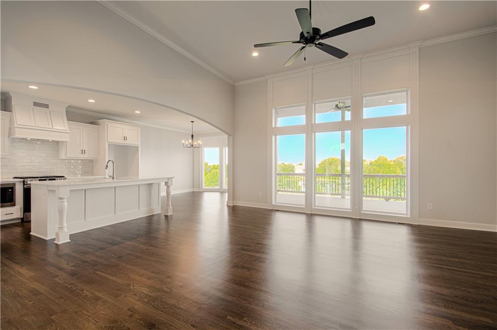 Homes for Sale in Kansas City, MO 64157 | 9808 N Laurel Avenue