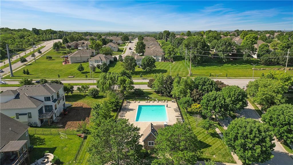 Homes for Sale in Kansas City, MO 64157 | 9808 N Laurel Avenue