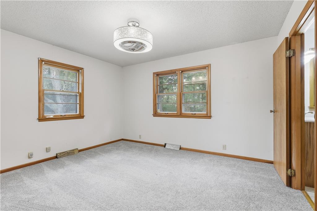 Homes for Sale in Lake Waukomis, MO 64151 | 610 NW North Shore Drive