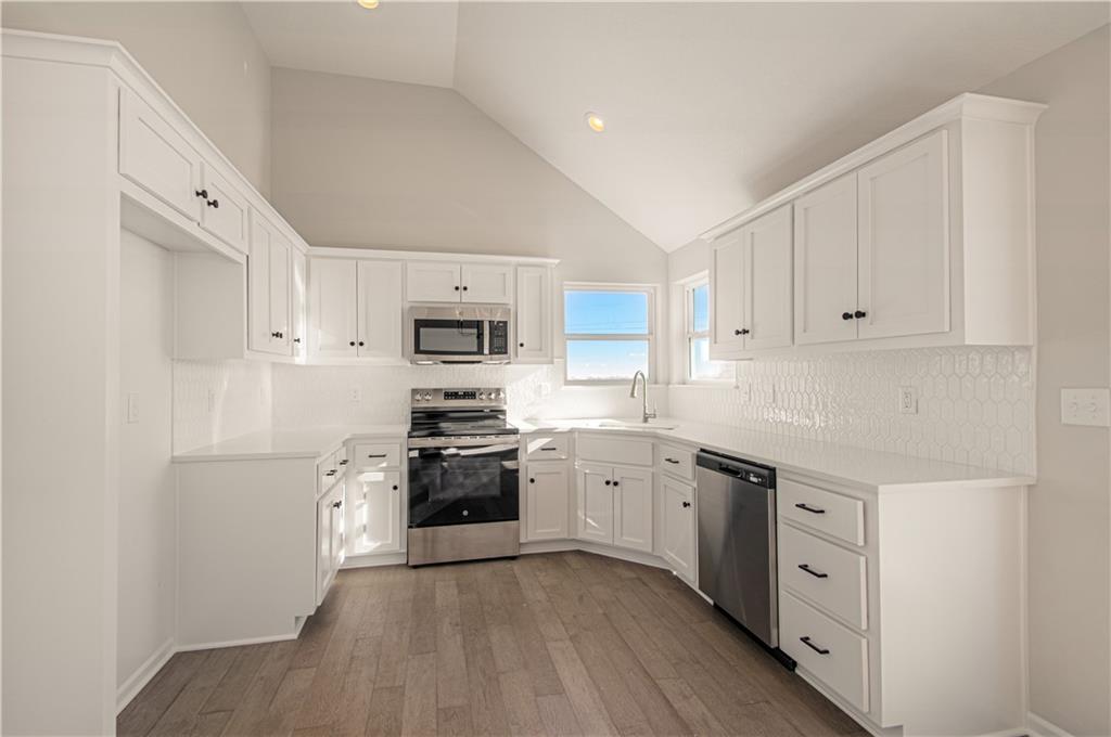 Homes for Sale in Kansas City, MO 64156 | 11902 N Bellaire Avenue