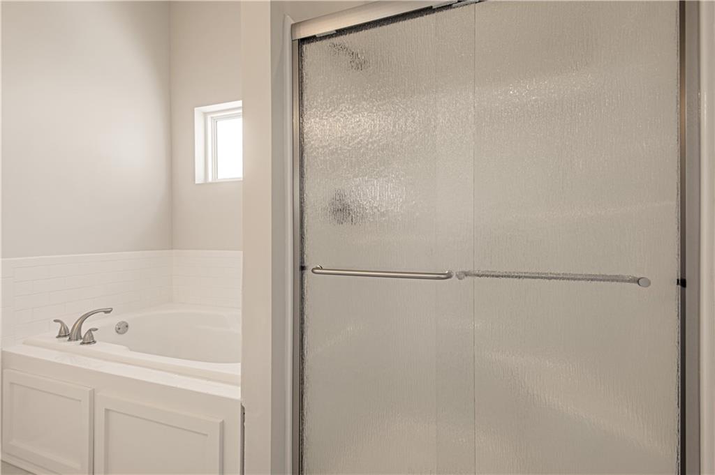 Homes for Sale in Kansas City, MO 64156 | 11902 N Bellaire Avenue