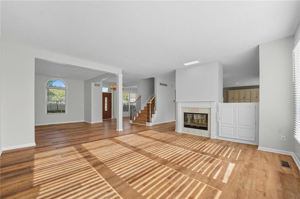 Homes for Sale in Parkville, MO 64152 | 5829  Manor Lane