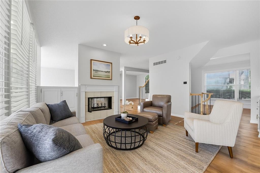 Homes for Sale in Parkville, MO 64152 | 5829  Manor Lane