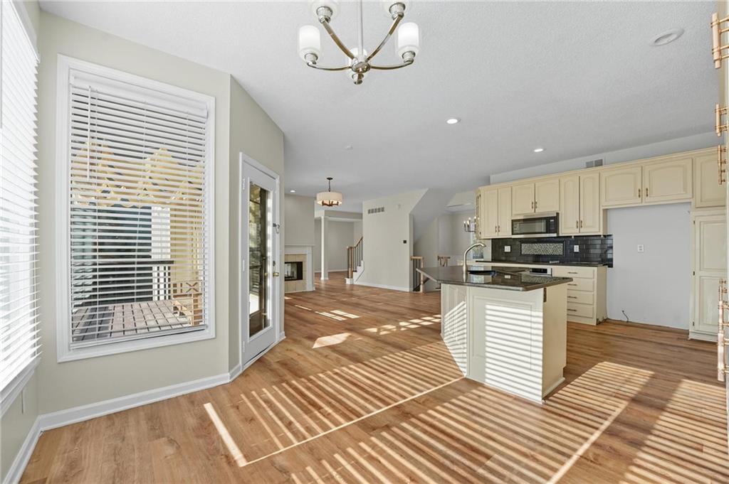 Homes for Sale in Parkville, MO 64152 | 5829  Manor Lane