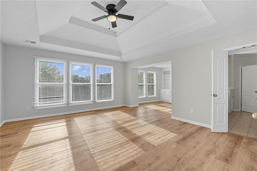 Homes for Sale in Parkville, MO 64152 | 5829  Manor Lane