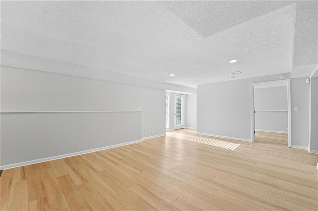 Homes for Sale in Parkville, MO 64152 | 5829  Manor Lane