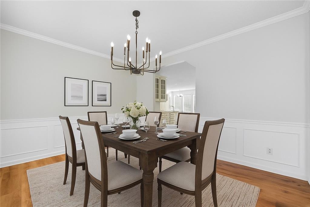 Homes for Sale in Parkville, MO 64152 | 5829  Manor Lane