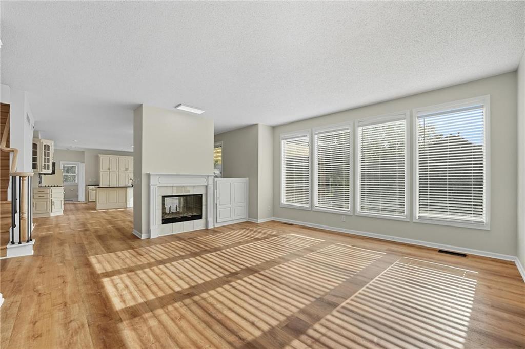 Homes for Sale in Parkville, MO 64152 | 5829  Manor Lane