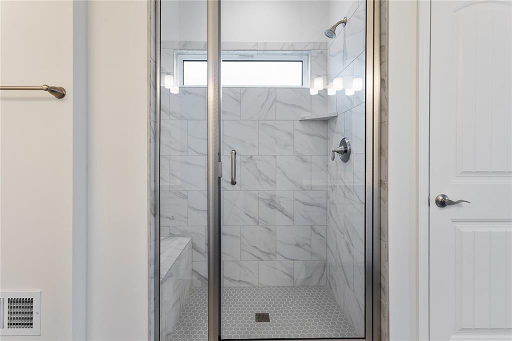 Homes for Sale in Kansas City, MO 64157 | 11437 N Auburndale Circle