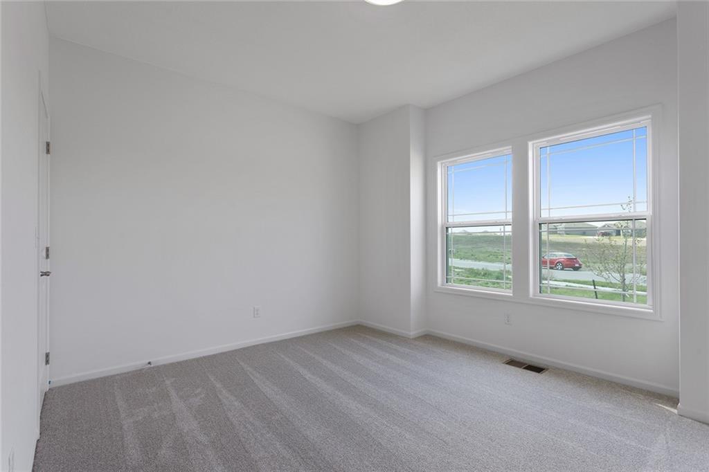 Homes for Sale in Kansas City, MO 64157 | 11437 N Auburndale Circle