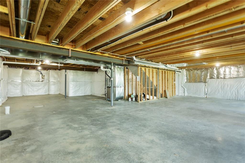 Homes for Sale in Kansas City, MO 64157 | 11437 N Auburndale Circle