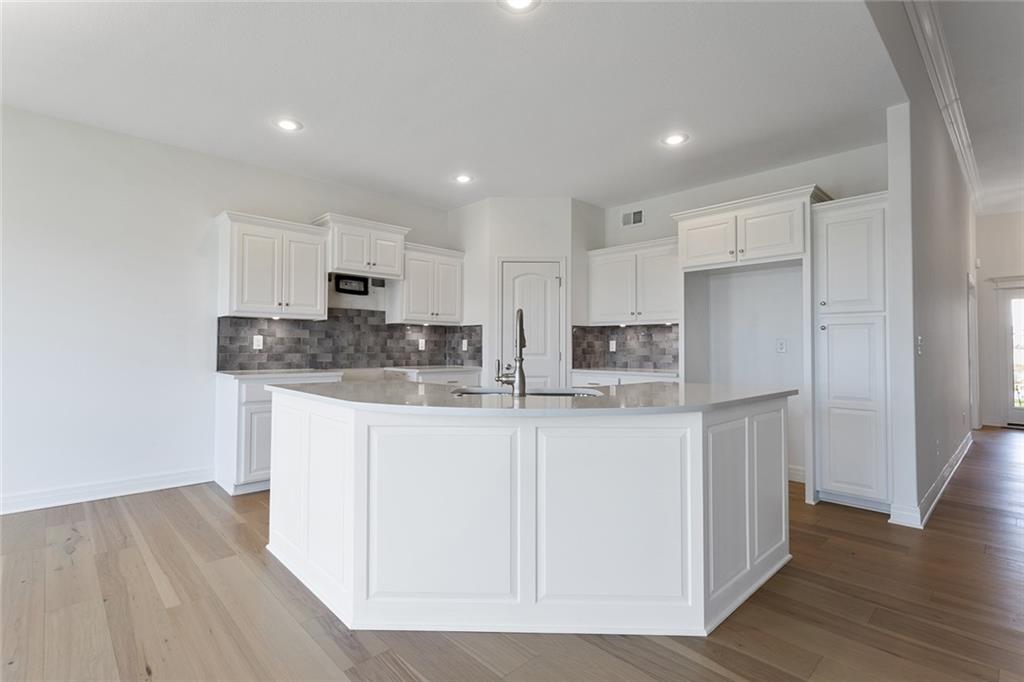 Homes for Sale in Kansas City, MO 64157 | 11437 N Auburndale Circle