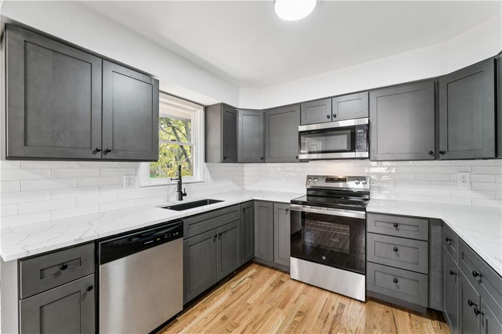 Homes for Sale in Gladstone, MO 64119 | 6605 N Agnes Avenue