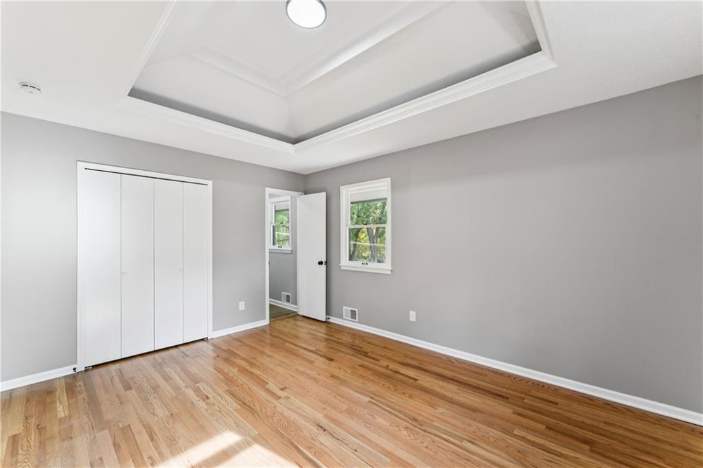 Homes for Sale in Gladstone, MO 64119 | 6605 N Agnes Avenue