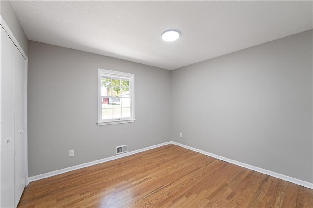 Homes for Sale in Gladstone, MO 64119 | 6605 N Agnes Avenue