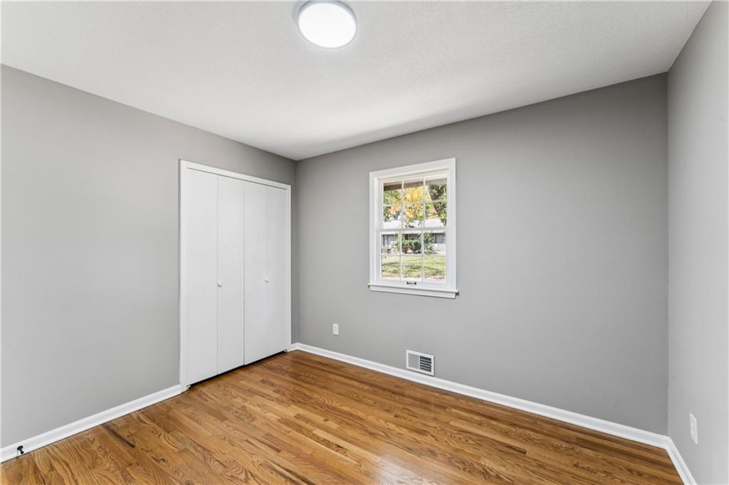 Homes for Sale in Gladstone, MO 64119 | 6605 N Agnes Avenue