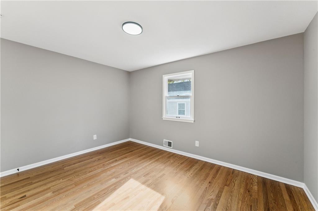 Homes for Sale in Gladstone, MO 64119 | 6605 N Agnes Avenue