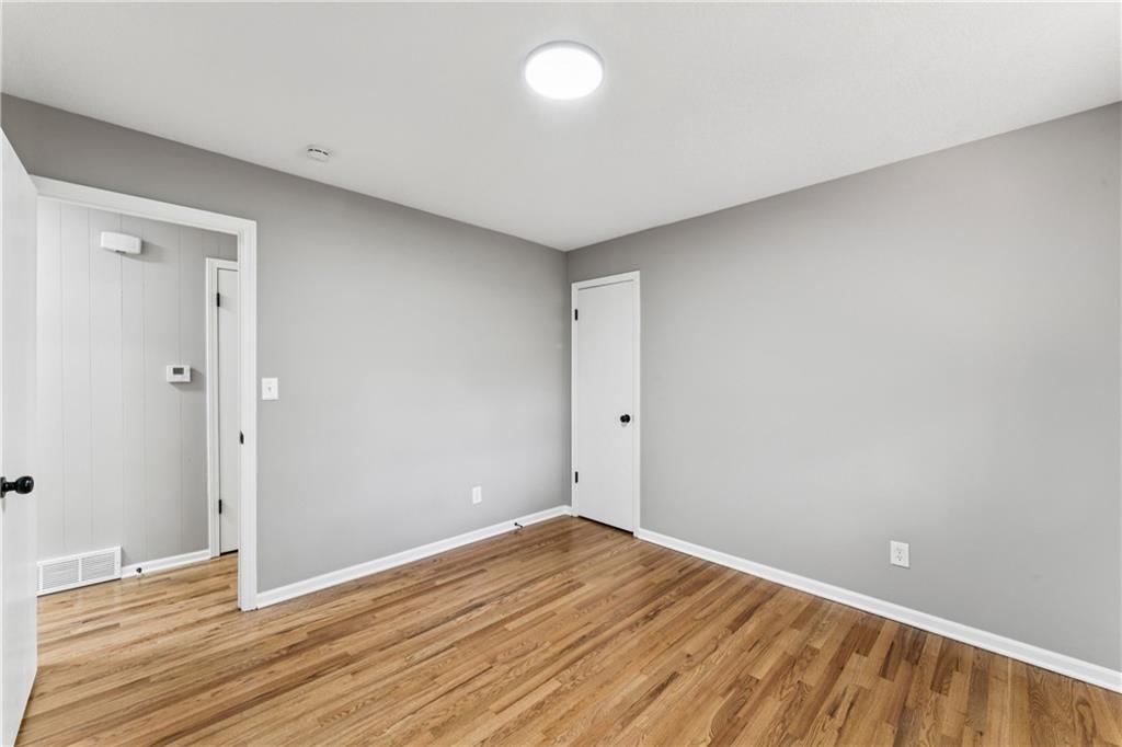 Homes for Sale in Gladstone, MO 64119 | 6605 N Agnes Avenue