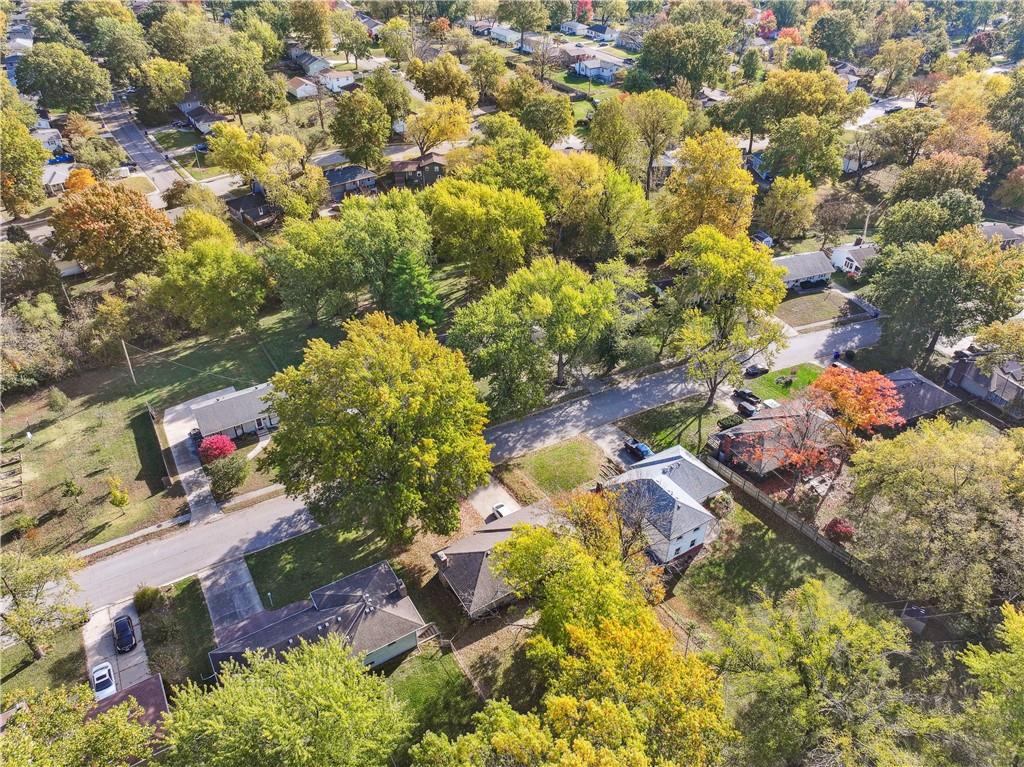 Homes for Sale in Gladstone, MO 64119 | 6605 N Agnes Avenue