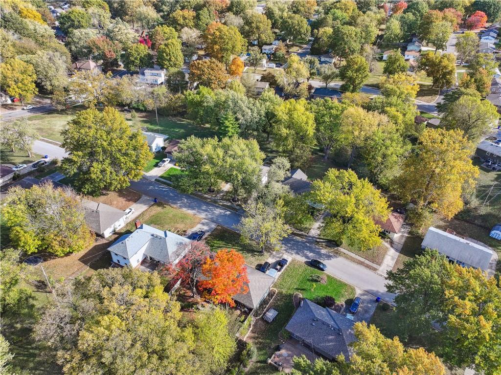 Homes for Sale in Gladstone, MO 64119 | 6605 N Agnes Avenue