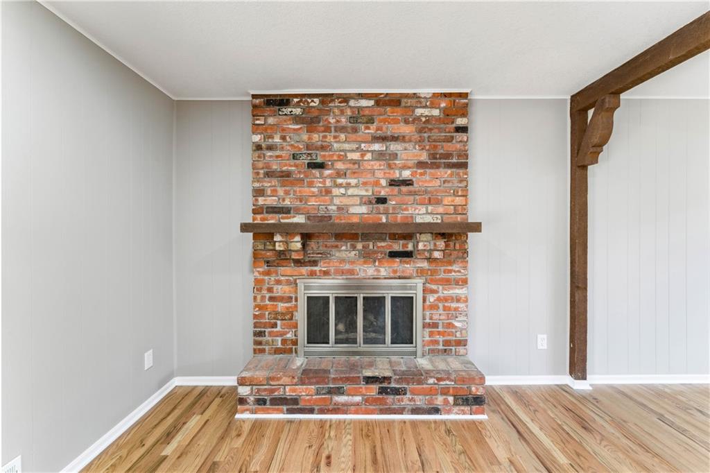 Homes for Sale in Gladstone, MO 64119 | 6605 N Agnes Avenue