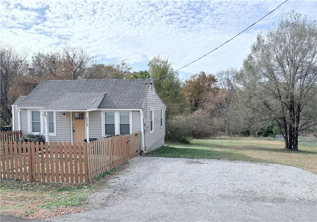 Homes for Sale in Kansas City, MO 64119 | 5218 N Wheeling Avenue