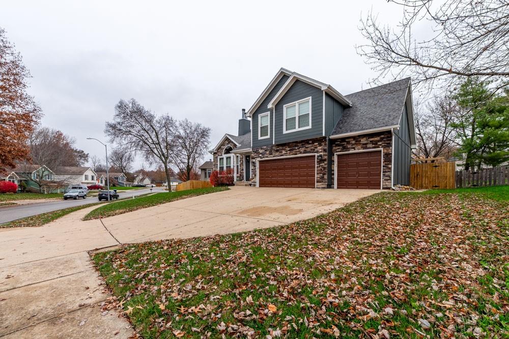 Homes for Sale in Kansas City, MO 64155 | 10135 N Tracy Avenue