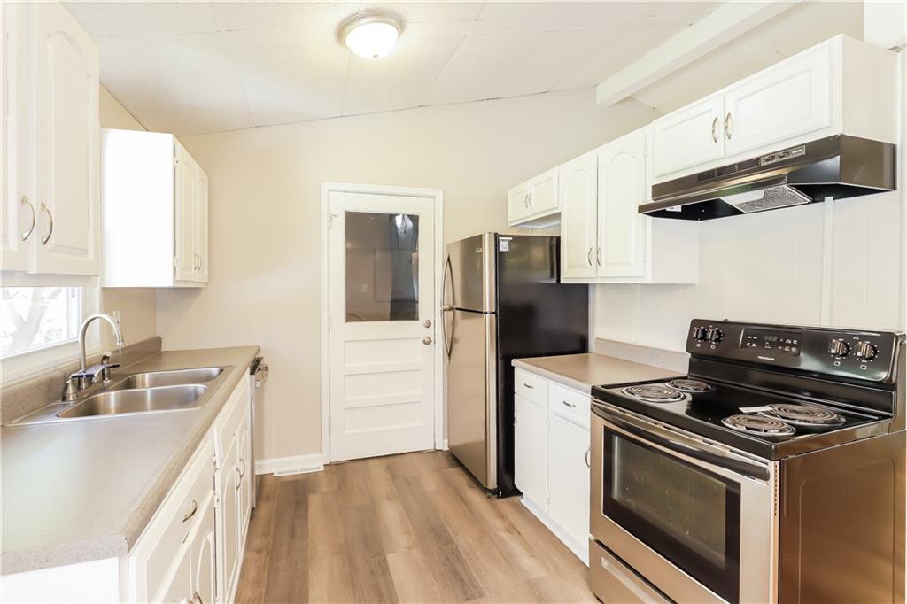 Homes for Sale in Liberty, MO 64068 | 915 S Prairie Street