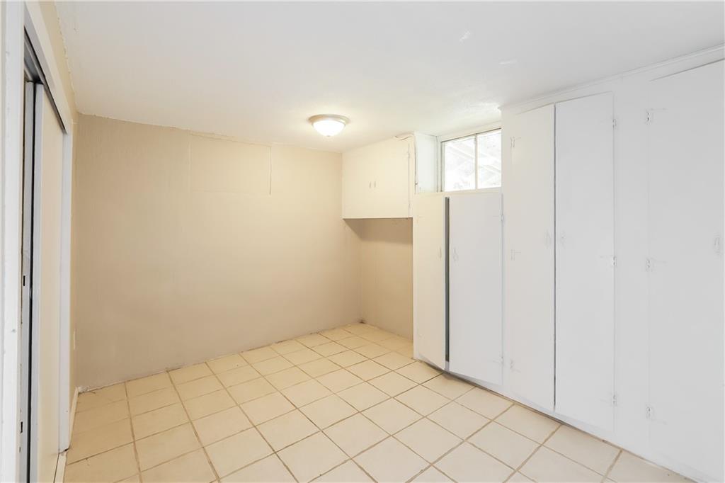 Homes for Sale in Liberty, MO 64068 | 915 S Prairie Street