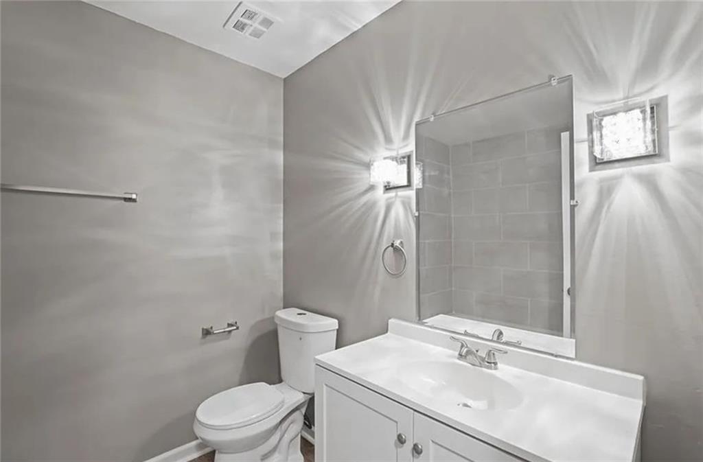 Homes for Sale in Kansas City, MO 64152 | 7640 NW Milrey Drive