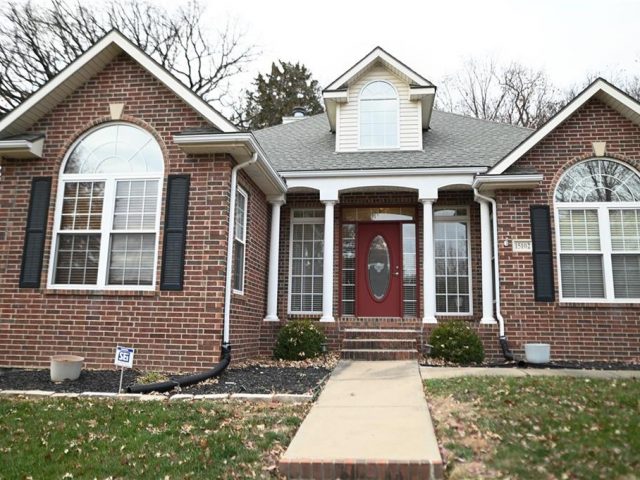 Homes for Sale in Kansas City, MO 64152 | 15102 NW 72nd Street