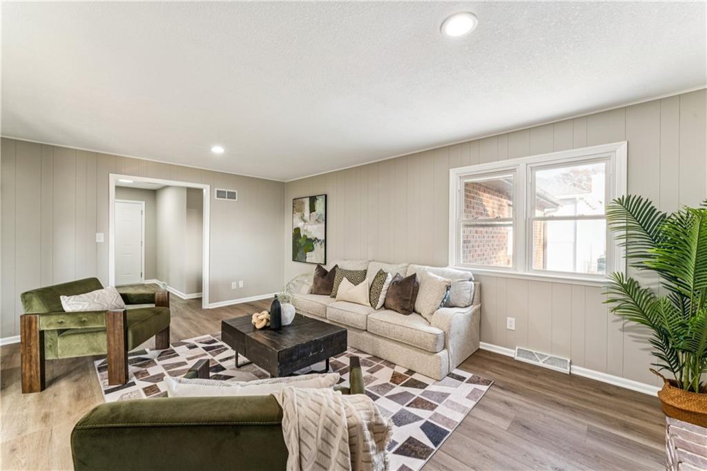 Homes for Sale in Platte City, MO 64079 | 29  Hillcrest Drive