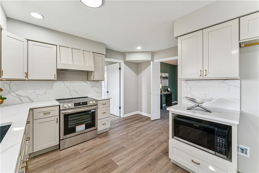 Homes for Sale in Platte City, MO 64079 | 29  Hillcrest Drive