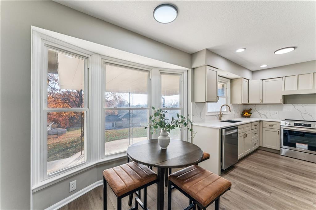 Homes for Sale in Platte City, MO 64079 | 29  Hillcrest Drive