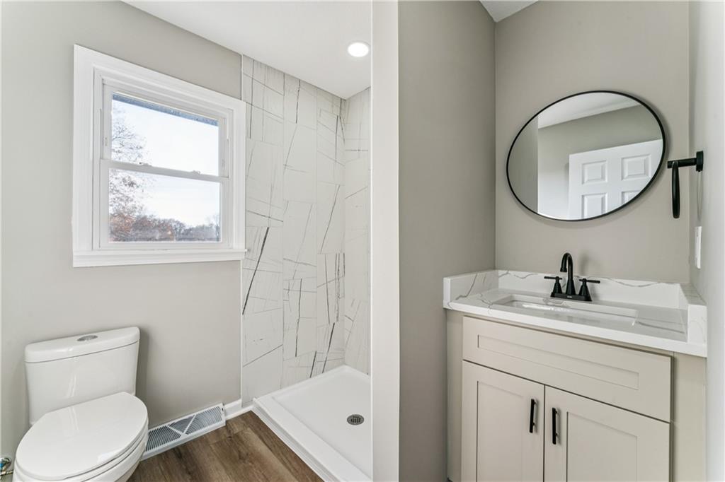 Homes for Sale in Platte City, MO 64079 | 29  Hillcrest Drive