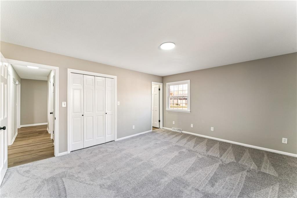 Homes for Sale in Platte City, MO 64079 | 29  Hillcrest Drive