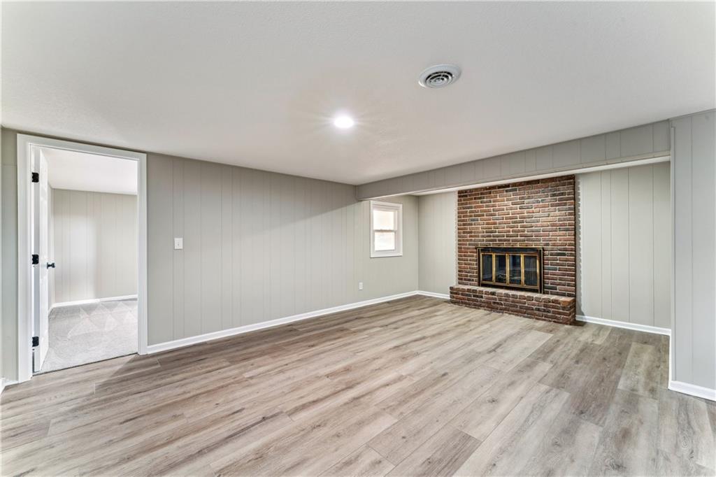 Homes for Sale in Platte City, MO 64079 | 29  Hillcrest Drive