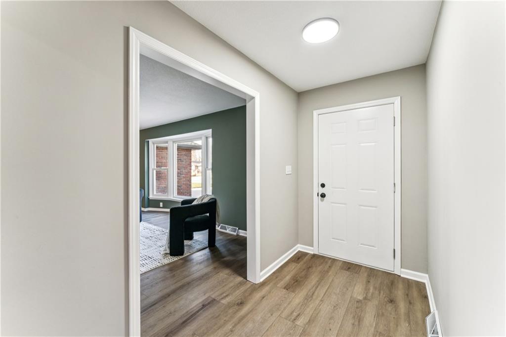 Homes for Sale in Platte City, MO 64079 | 29  Hillcrest Drive