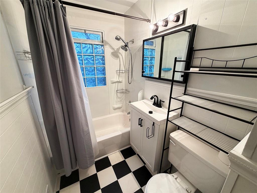 Homes for Sale in Kansas City, MO 64117 | 4603 NE 47th Terrace