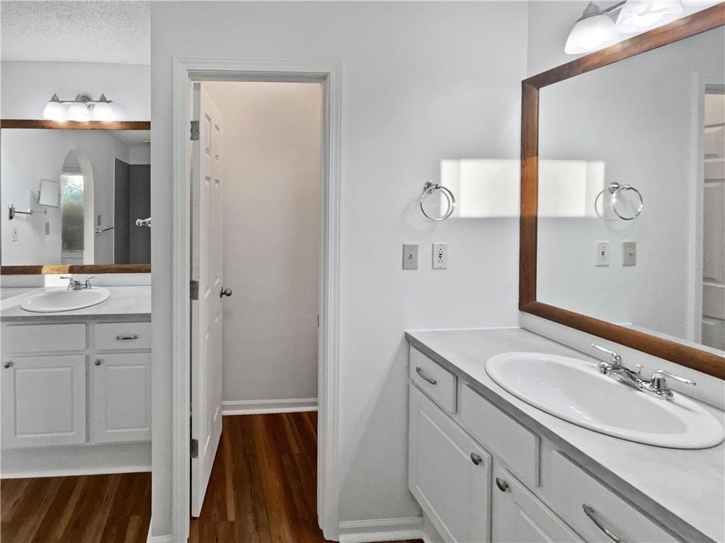 Homes for Sale in Kansas City, MO 64151 | 7821 N Overland Drive