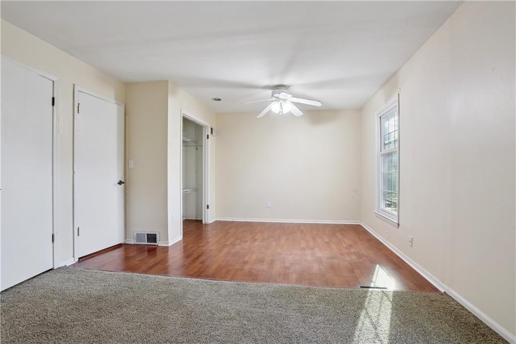 Homes for Sale in Kansas City, MO 64151 | 8148 NW Twin Oaks Drive