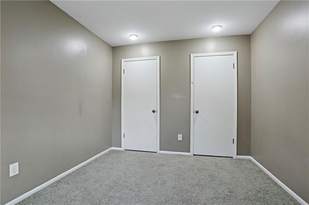 Homes for Sale in Kansas City, MO 64151 | 8148 NW Twin Oaks Drive