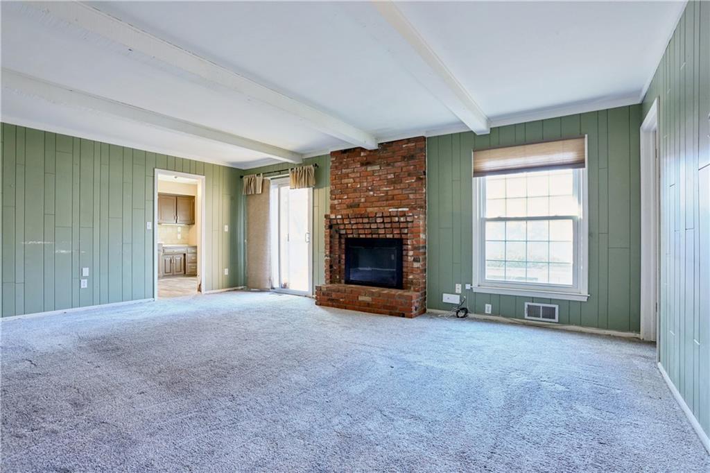 Homes for Sale in Kansas City, MO 64151 | 8148 NW Twin Oaks Drive